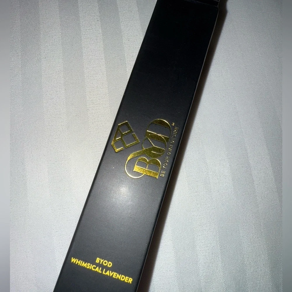 Be your own desire eyeshadow wand in whimsical lavender new in box